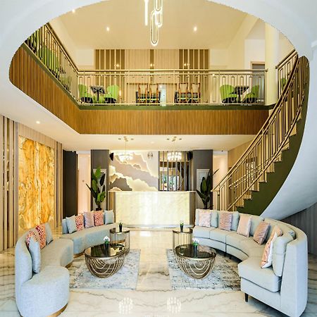 Yulia Hotel Managed By Hig Горонтало Екстер'єр фото