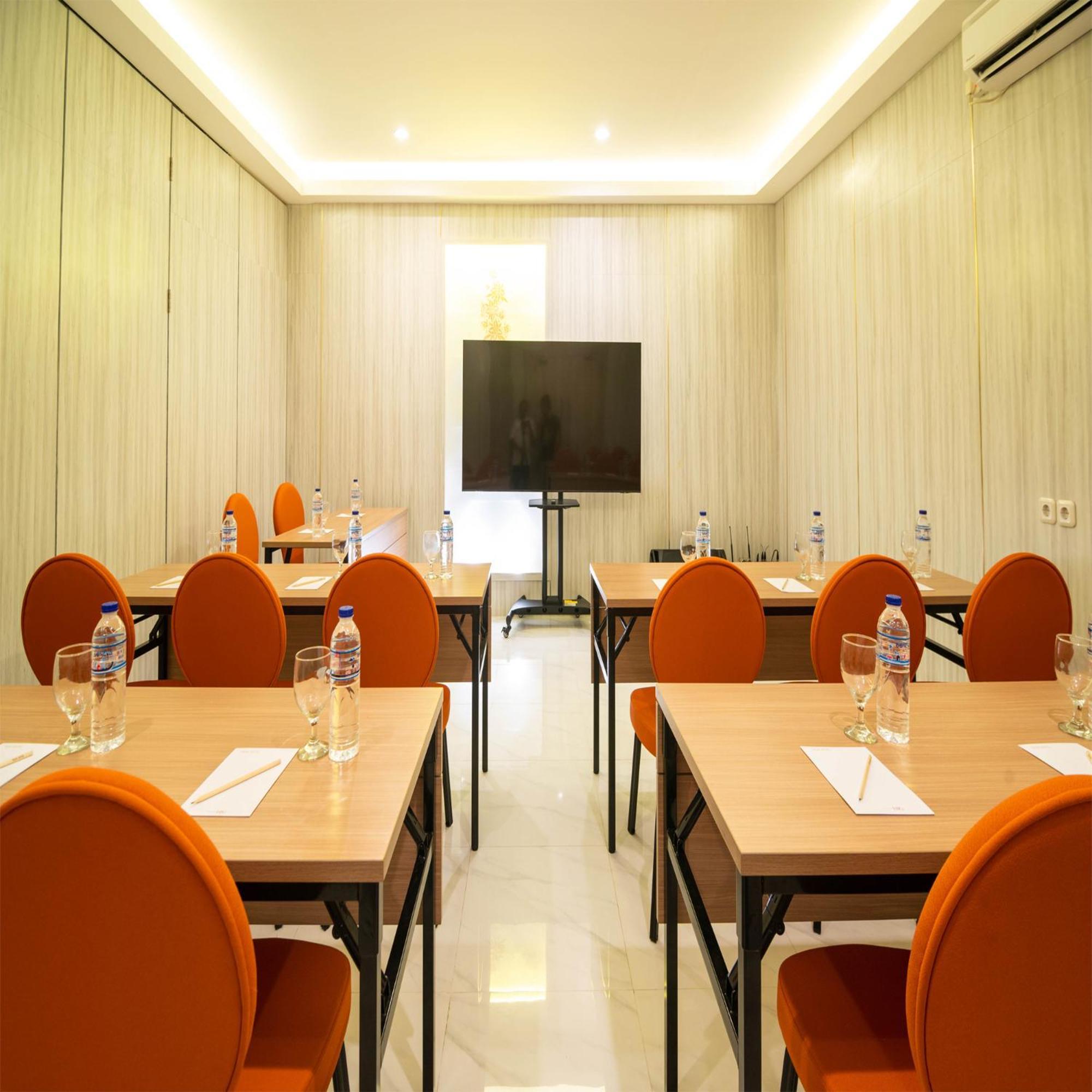 Yulia Hotel Managed By Hig Горонтало Екстер'єр фото
